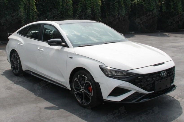 Hyundai lafesta 2022