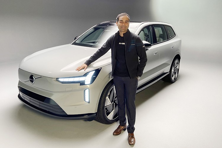 Volvo EX90 electric SUV from 1.8 billion VND officially opens for