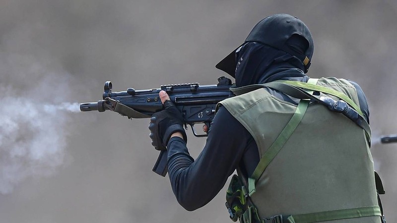 Vietnamese anti-terrorist special forces opened fire to kill criminals in Vietnam