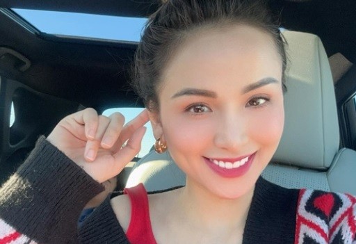 View - 	Hoa hậu Diễm Hương trẻ như gái đôi mươi sau khi tái hôn