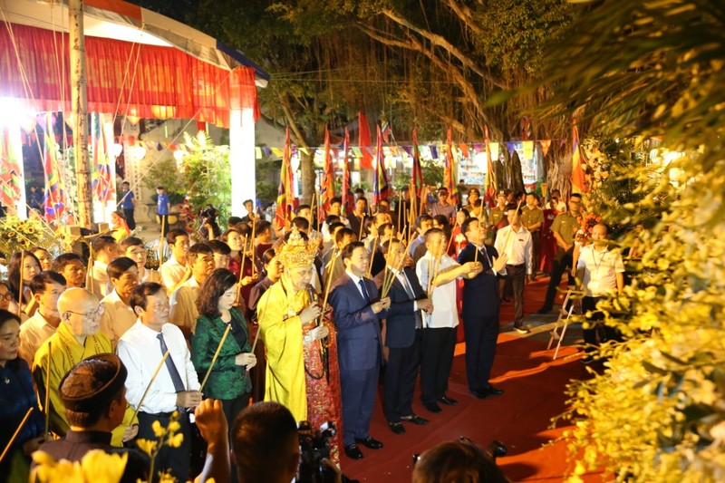 View - 	Phó Thủ tướng Trần Hồng Hà dự khai hội mùa thu Côn Sơn-Kiếp Bạc 2