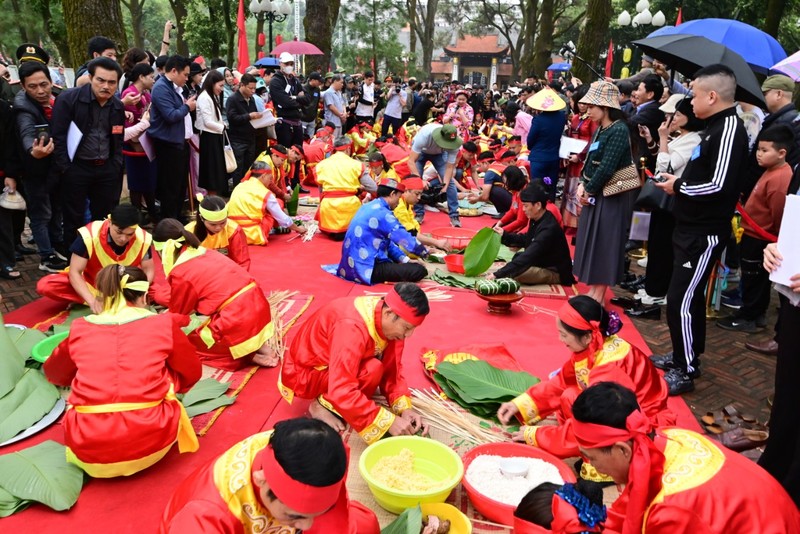 View - 	Hội thi bánh chưng mở màn Lễ hội mùa xuân Côn Sơn - Kiếp Bạc 2024