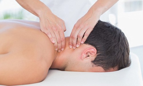 View - 	Massage cổ thư giãn, quý ông Ấn Độ bỗng nhiên đột quỵ 