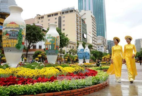 View - 	Những địa điểm tham quan nên đến vào mùng 1 Tết ở Sài Gòn