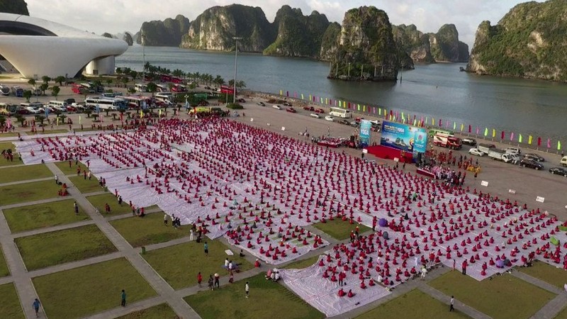 6th-idy-celebration-in-ha-long-bay-quang-ninh.jpg