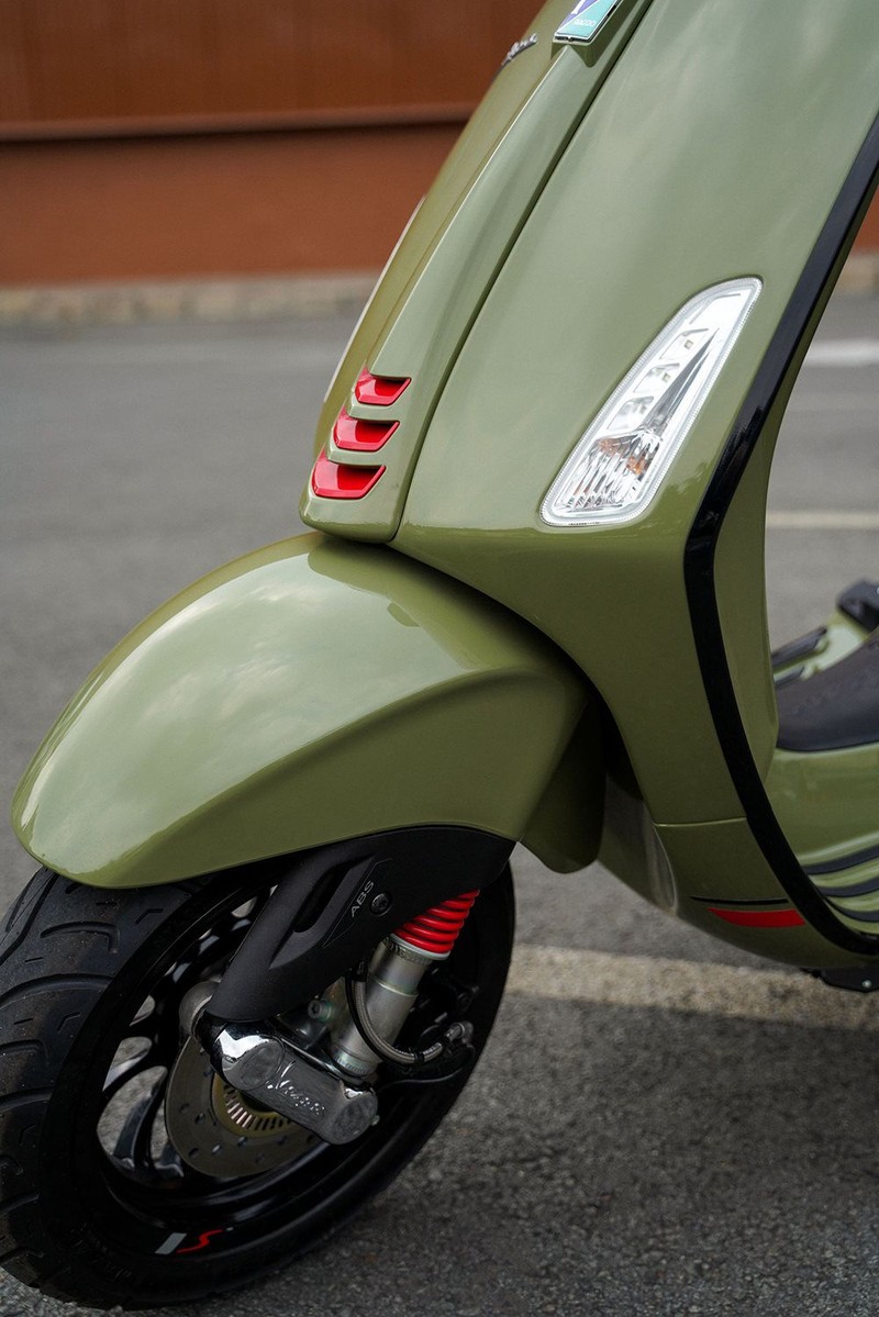 vespa-sprint-s-green-tenace.jpg