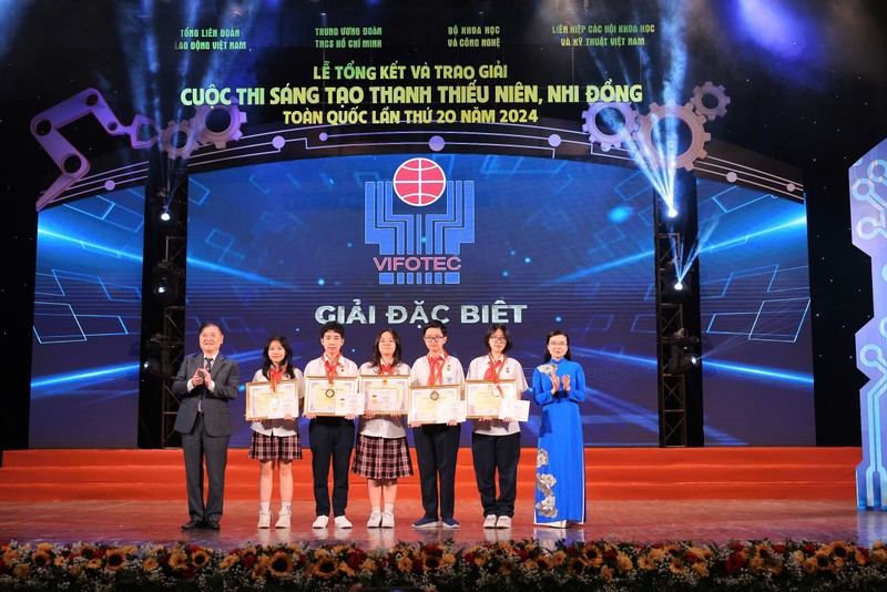 Trao giai Cuoc thi Sang tao Thanh thieu nien, Nhi dong toan quoc 2024-Hinh-5