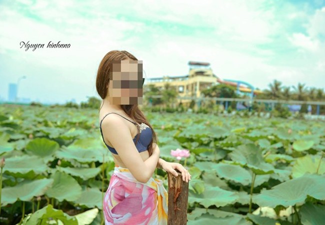 Hồ Sen Mùa Hè Nóng Rực Vì Nhiều Chị Em Hồn Nhiên Mặc Không Nội Y