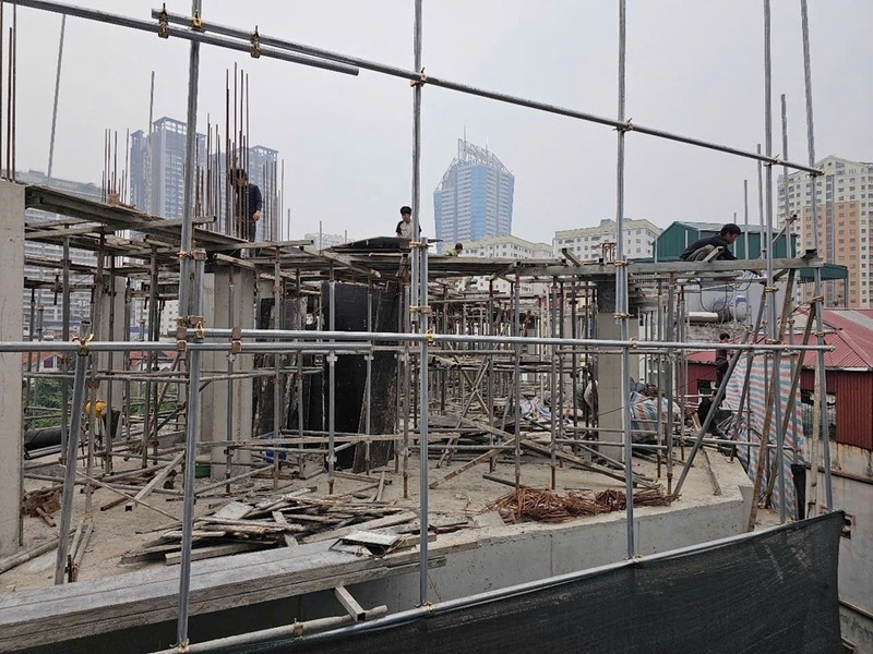 View - 	Cận cảnh công trình khủng vi phạm TTXD ở Hà Nội