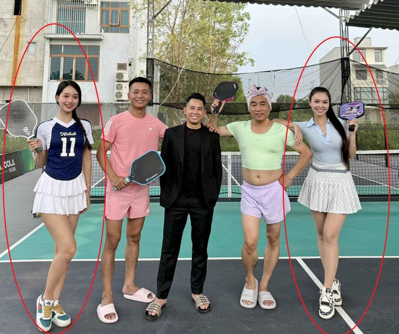 My nhan choi Pickleball voi Quang Linh Vlogs toan hot girl, hoa khoi-Hinh-3