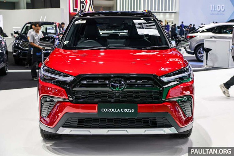 View - 	Cận cảnh Toyota Corolla Cross HEV GR Sport 2024 từ 852 triệu đồng