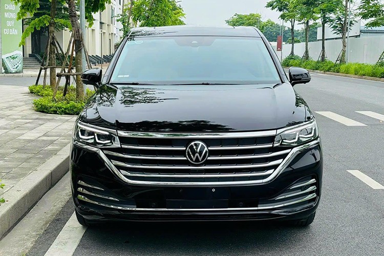 View - 	Volkswagen Viloran 2024 lên sàn xe cũ Việt, đắt hơn xe đập thùng