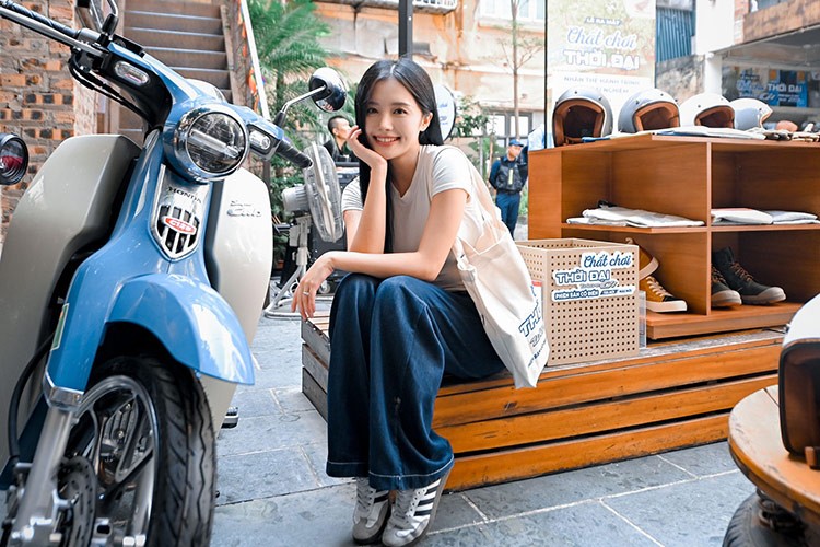 Can canh Honda Super Cub C125 2024 tu hon 86 trieu tai Viet Nam