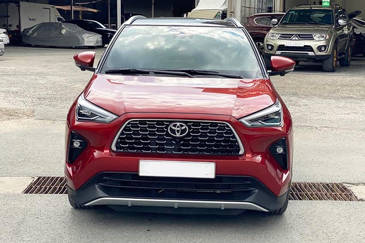 Toyota Yaris Cross HEV chay gan 1 nam, chu xe rao ban gia ngo ngang-Hinh-5