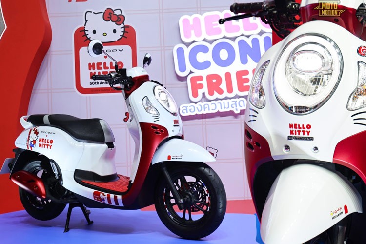 View - 	Cận cảnh Honda Scoopy Hello Kitty giá 40 triệu đốn tim phái đẹp