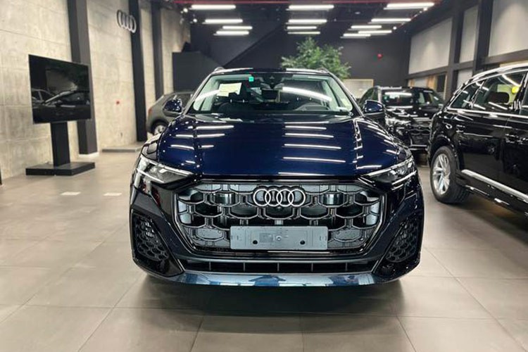 Can canh Audi Q8 2024 dau tien ve Viet Nam, gia 4,1 ty dong-Hinh-5