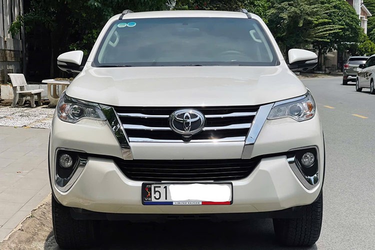 Toyota Fortuner 