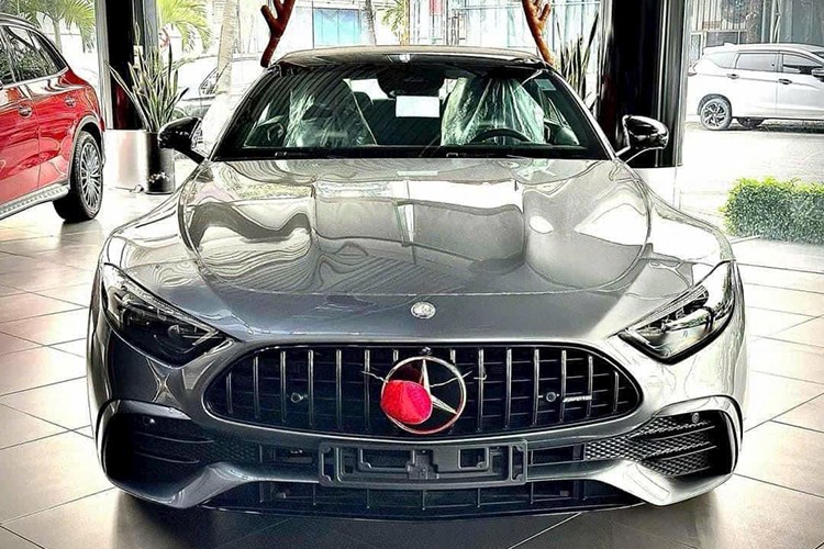 View - 	Cận cảnh Mercedes-AMG SL43 2024 chạy 6999 km lỗ cả tỷ đồng