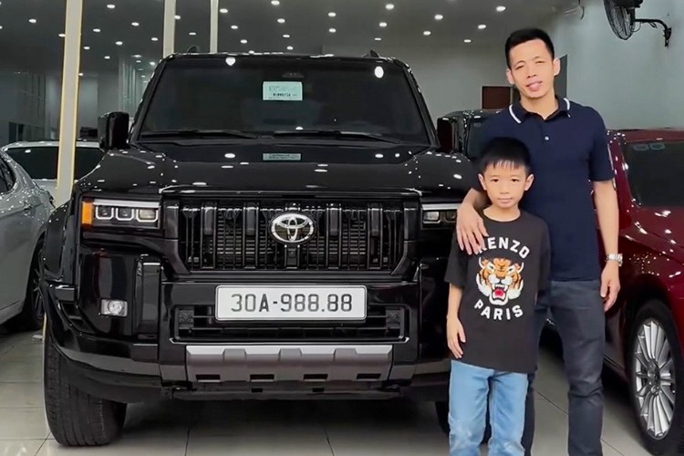 View - 	Toyota Land Cruiser Prado 2025 hơn 4 tỷ biển xịn về nhà Văn Quyết