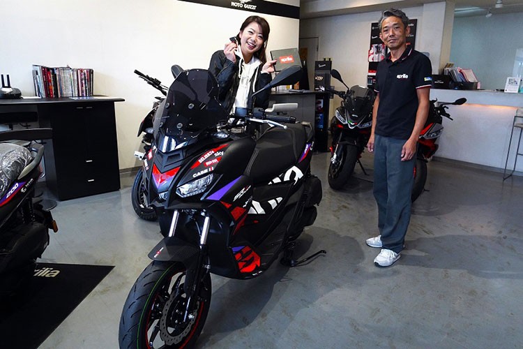 View - 	Aprilia SR GT 200 mới từ 106 triệu đồng, thách thức Honda ADV