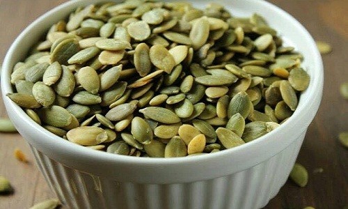 Nhân hạt bí Ấn Độ nửa triệu/kg hút hồn chị em công sở