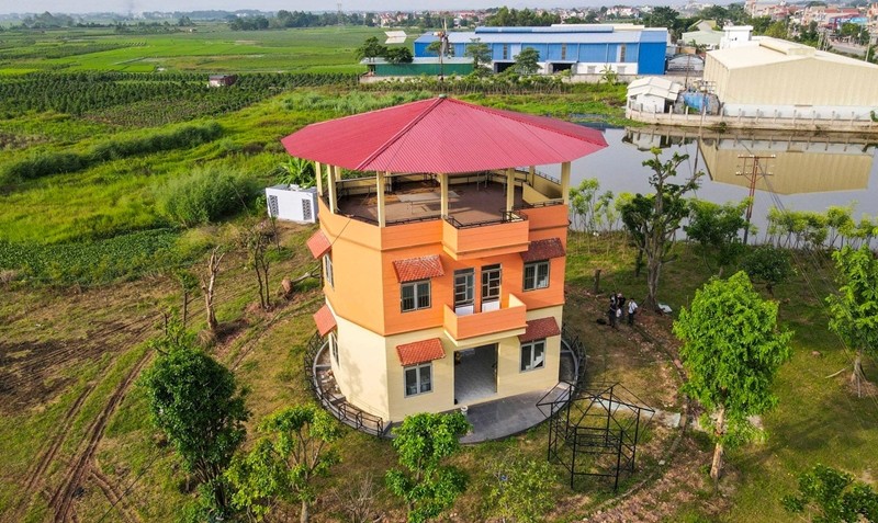 View - 	Ngôi nhà xoay 360 độ độc nhất vô nhị của lão nông Bắc Giang