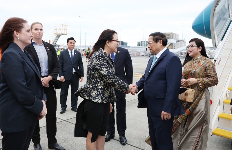 View - 	Thủ tướng Phạm Minh Chính và phu nhân thăm chính thức New Zealand