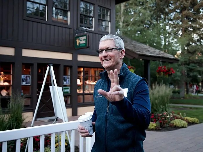 View - 	Hé lộ cuộc sống kín tiếng của CEO Apple Tim Cook