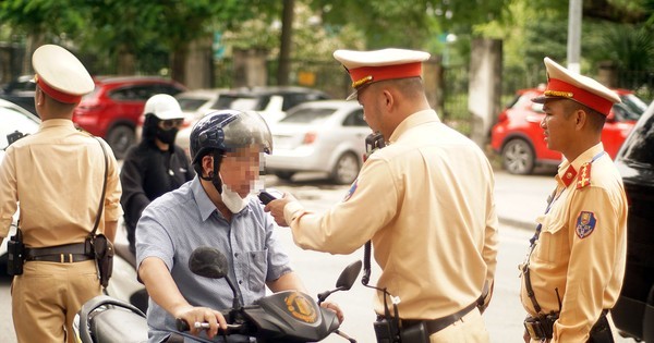 View - 	CSGT Hà Nội gửi thông báo xác minh vi phạm nồng độ cồn