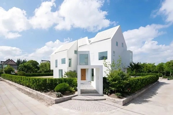 View - 	Biệt thự 1.000m2 thiết kế 77 ô cửa sổ báo hiếu bố mẹ