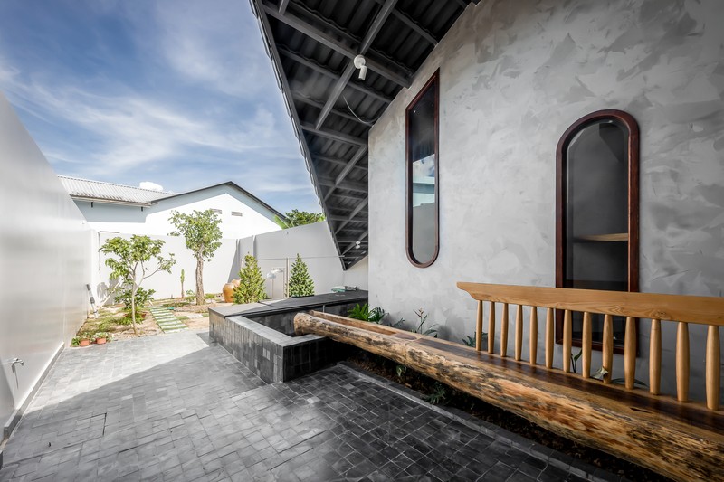 View - 	Thiết kế 3 giếng trời, ngôi nhà thoáng mát chẳng kém resort