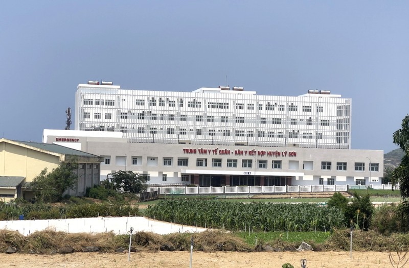 View - 	Dự án trung tâm y tế ở Lý Sơn kéo dài thêm một năm