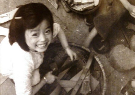 View - 	 Loạt ảnh siêu hiếm về trẻ em Hà Nội những năm 1951 1953