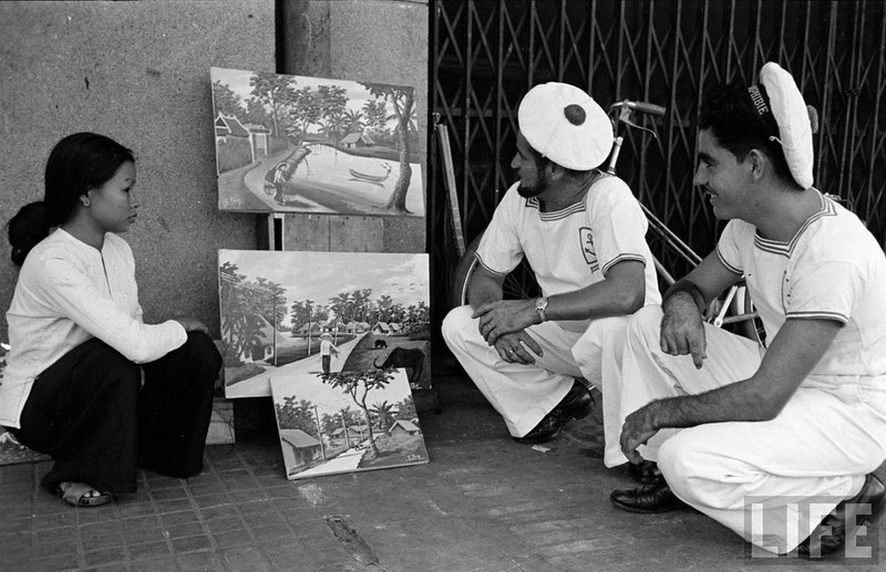 Hinh doc ve canh muu sinh tren duong pho Sai Gon nam 1950