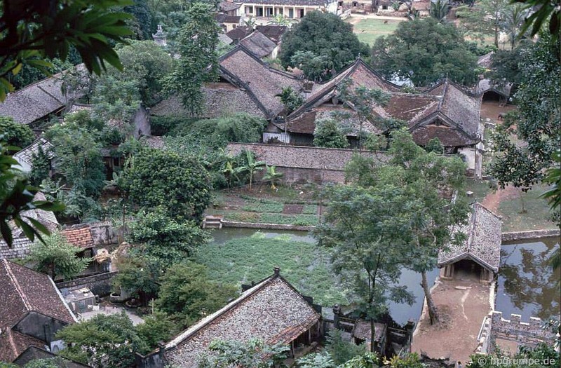 Ve dep moc cua loat chua noi tieng Ha Noi dau thap nien 1990-Hinh-10