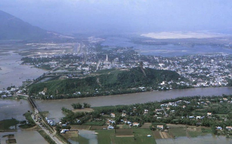 Phong canh Phu Yen nam 1970-1971 qua ong kinh nguoi My-Hinh-9