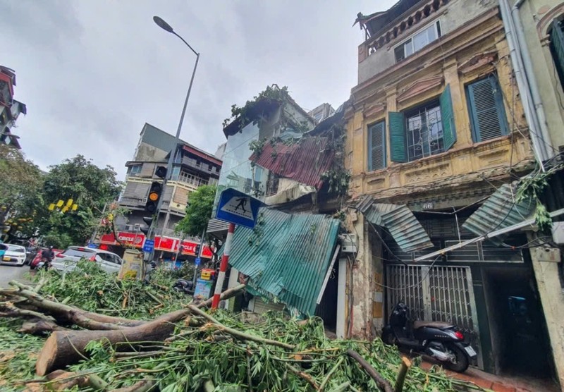 Ha Noi: Khu do thi, khu chung cu hoang tan sau bao-Hinh-9