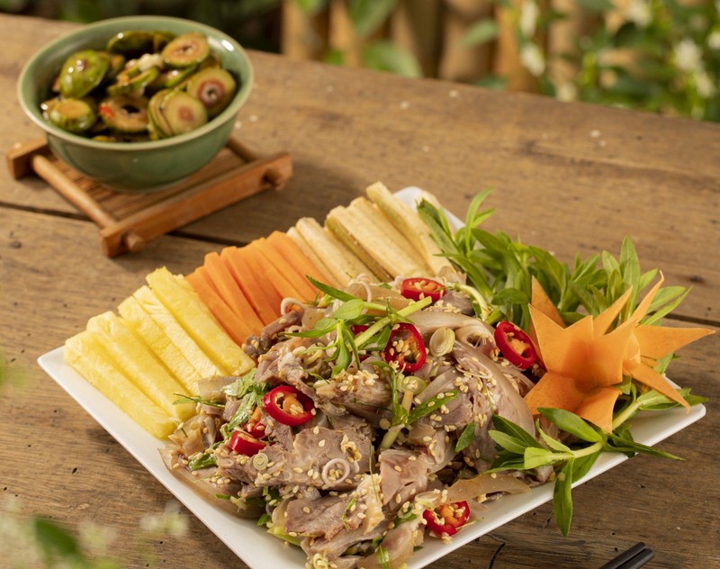 View - 	Món dê tái chanh Ninh Bình lọt top món ngon nhất thế giới