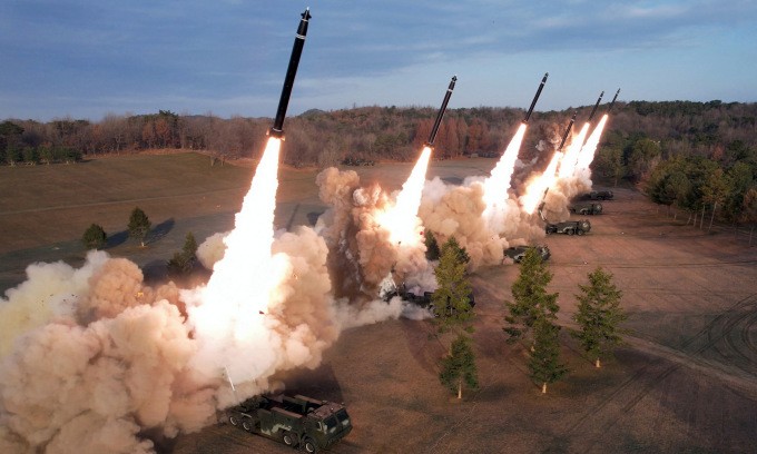 View - 	Siêu hỏa tiễn KN 25 của Triều Tiên không có đối thủ tương đương