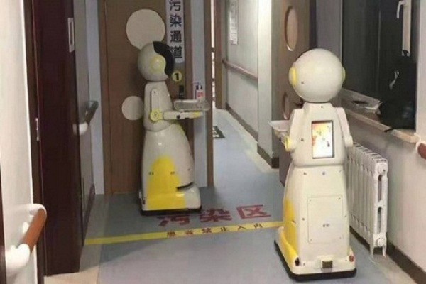 Đề xuất chế tạo robot phục vụ người cách ly vì SARS-CoV-2