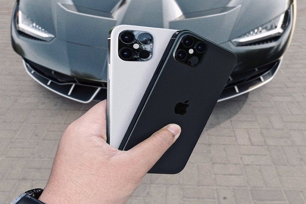 iPhone 12 'siêu to khổng lồ' xuất hiện 'bằng xương bằng thịt'