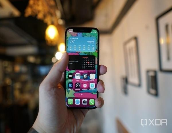 iPhone 12 mini bị lỗi màn hình