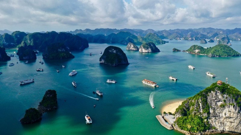 View - 	Việt Nam là Top 3 quốc gia châu Á thân thiện với người nước ngoài