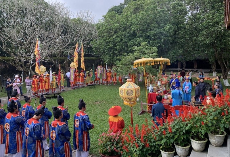 Các hoạt động lễ hội cung đình tại Huế phục vụ du khách