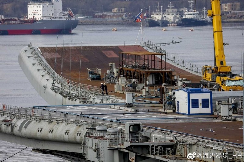 Nga khoe “sieu chien ham” thay the tau san bay Kuznetsov-Hinh-8