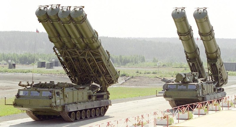 Nga rut S-300 tu Syria, se som chuyen sang Ukraine tham chien?-Hinh-4