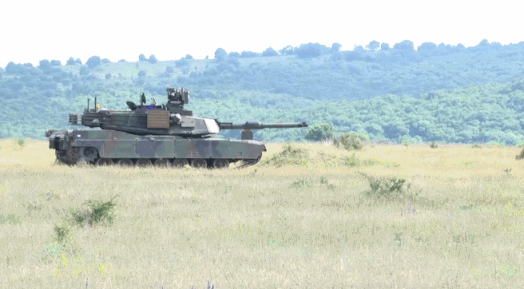 Dan phao xe tang T-55 co kha nang xuyen thung M1 Abrams?-Hinh-26