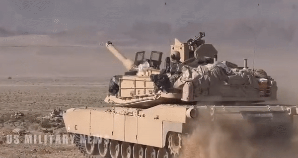 Dan phao xe tang T-55 co kha nang xuyen thung M1 Abrams?-Hinh-30