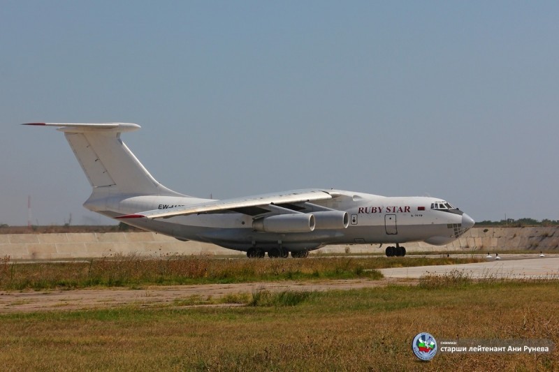 Co F-16V Block 70, Bulgaria van chi tien dai tu 