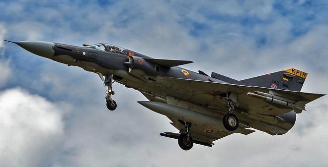 Bi phan doi mua Mirage 5, Pakistan xoay sang Kfir de doi dau An Do?-Hinh-13